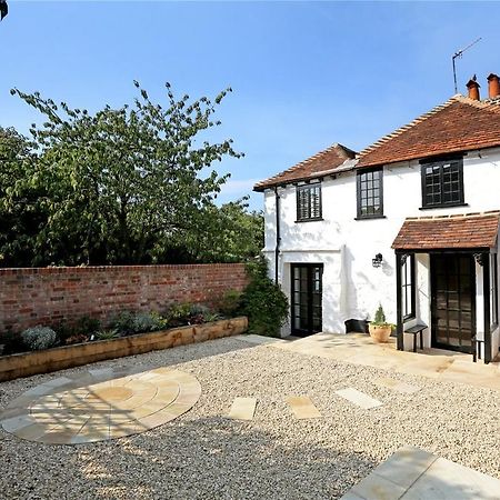 Henry VIII Cottage In The Heart Of Henley Henley-on-Thames Exterior photo