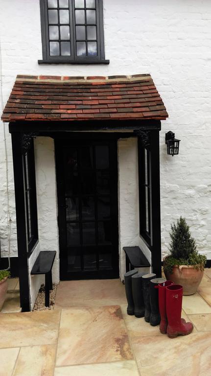 Henry VIII Cottage In The Heart Of Henley Henley-on-Thames Exterior photo
